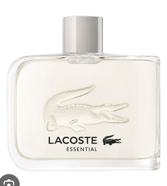 Lacoste Essential